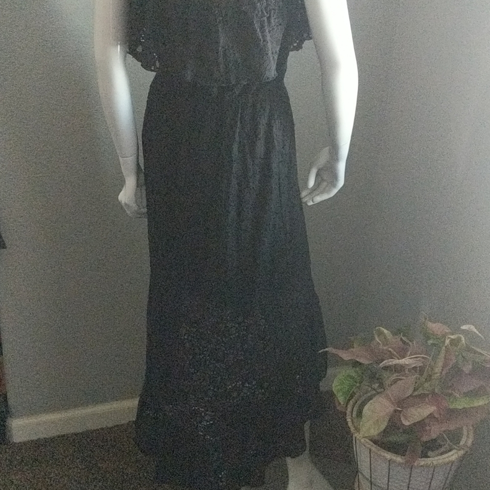 Moda International black lace dress - Picture 5 of 9